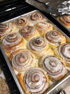 Easy Bisquick Cinnamon Rolls