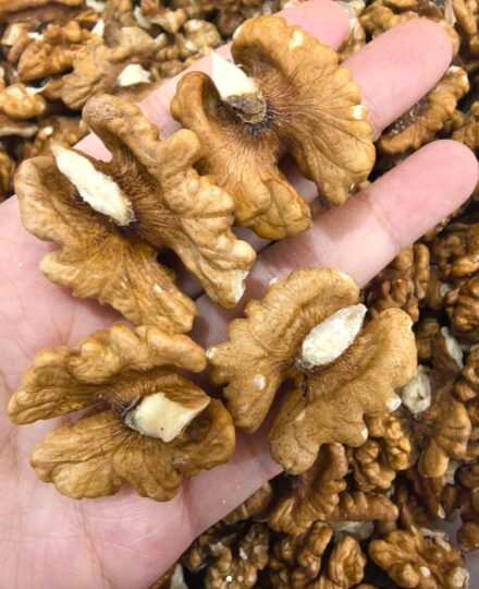 Doctors reveal that eating walnuts causes…See more