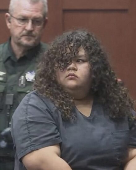 TEENS LAUGH ABOUT 𝐌𝐔𝐑𝐃𝐄𝐑 IN PATROL CAR – THE.N JUDGE DROPS THE HAMMER