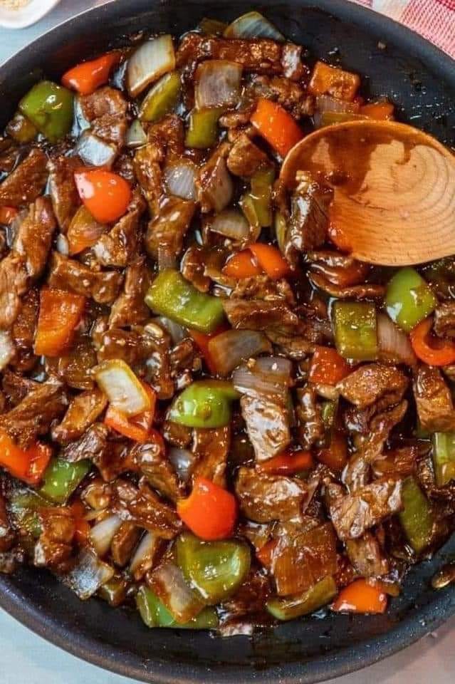 I need 3000 people to say (yummy) so I can add their names to the Active Member list for get all my recipes. Chinese Pepper Steak with Onions